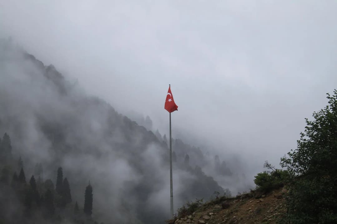 Turkish flag is waving in Çamlıhemşin.